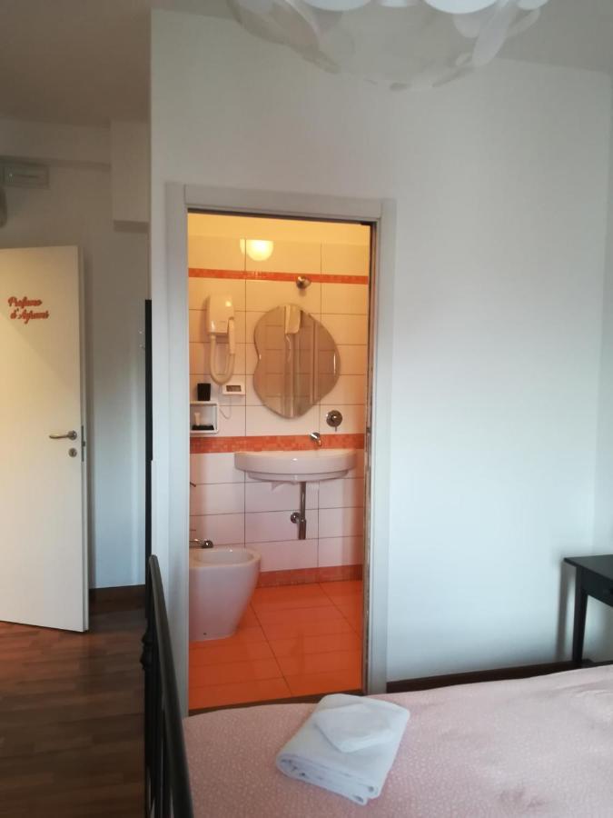 Zenzero & Cannella Boutique Rooms Трієст Екстер'єр фото